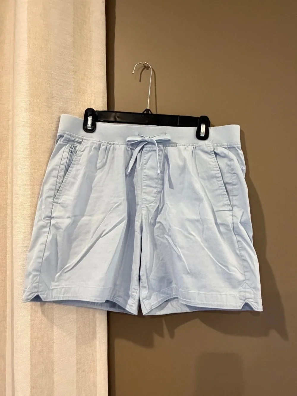 Abercrombie & Fitch Men's Stretch Pull On Elastic Shorts Light Blue, Size Medium